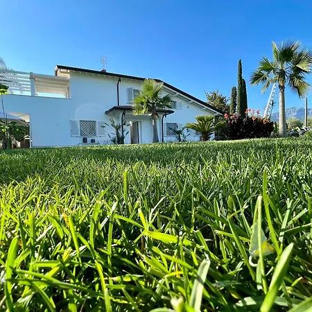 -villa With Swimming Pool Dei Marmi- *